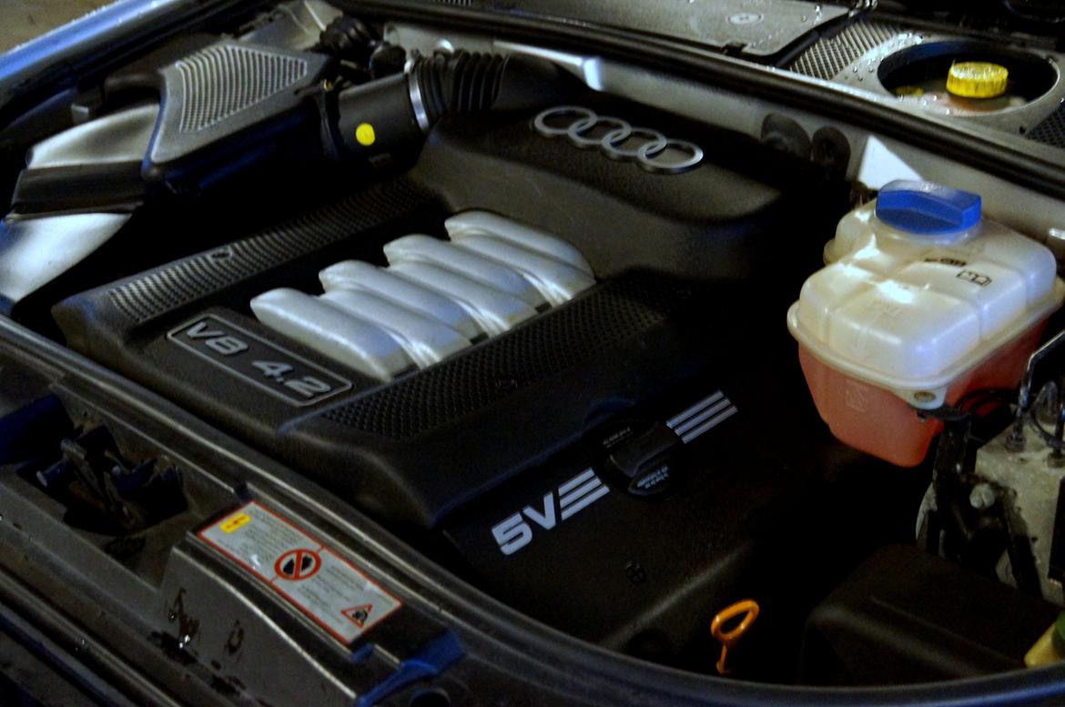 Audi A6 4.2 V8 QUATTRO billede 4