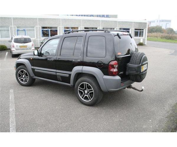 Jeep Liberty billede 14