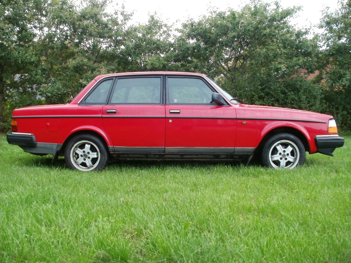 Volvo 240 billede 3