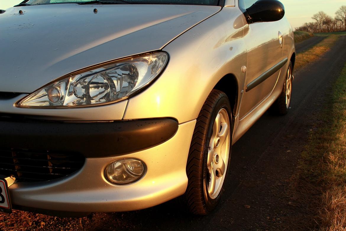 Peugeot 206 GTI 2.0 16v SOLGT billede 2