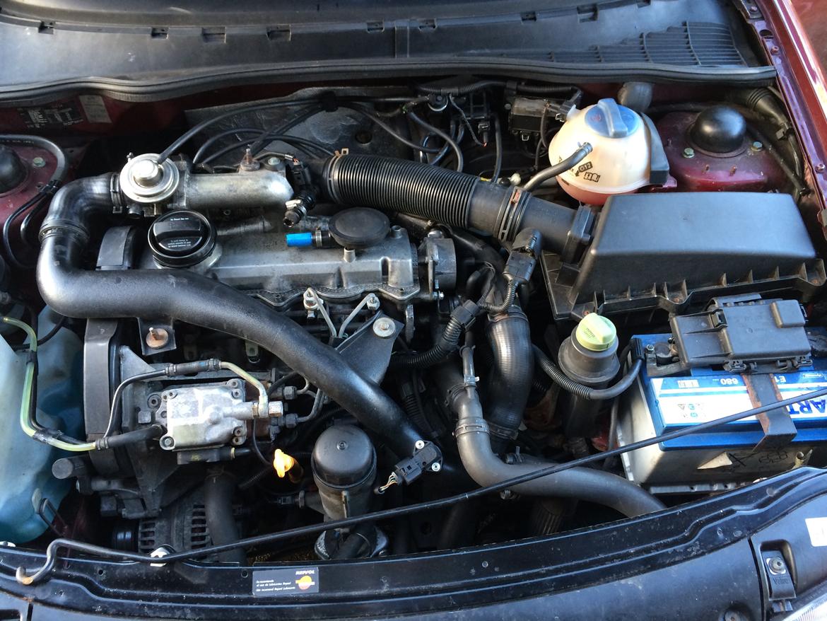 Seat Cordoba - 1.9 TDI - Motordæksel/skjold søges?! :) billede 8