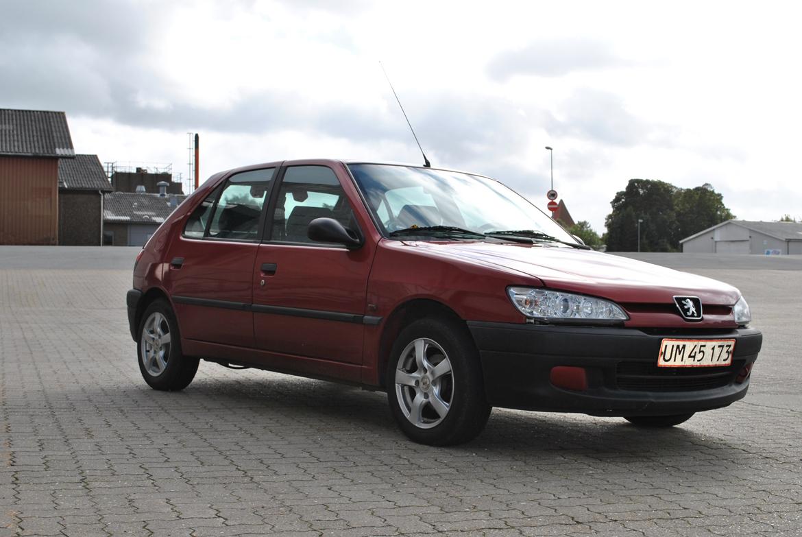 Peugeot 306 1,4 billede 2