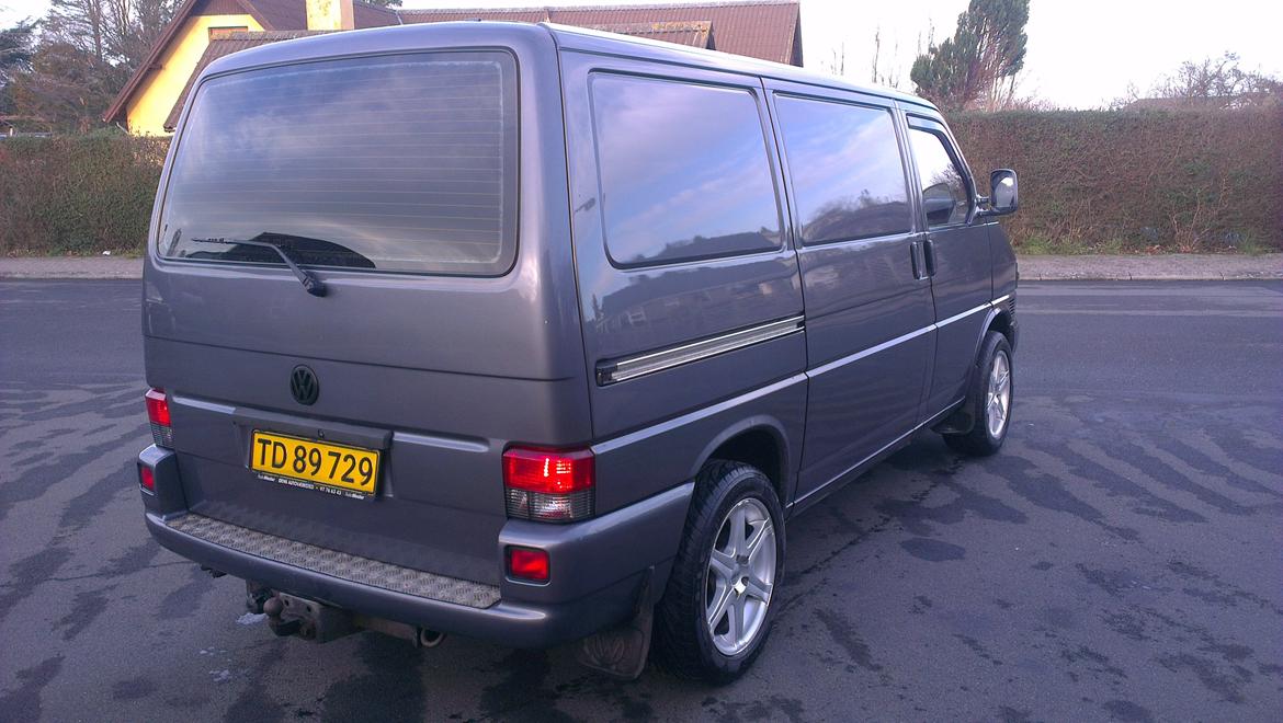 VW Transporter T4 2.5 TDI billede 2