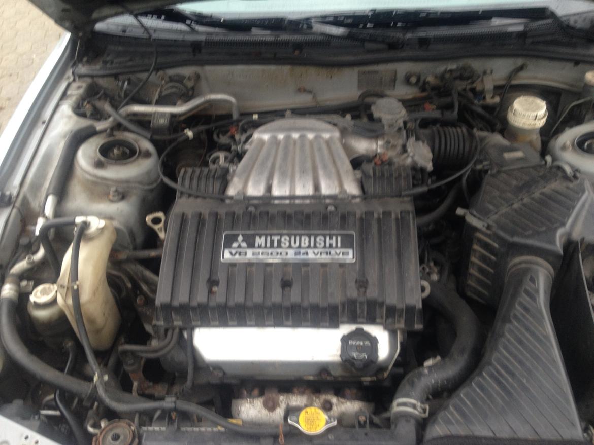 Mitsubishi Galant 2,5 V6-24 St.Car *SOLGT* billede 1