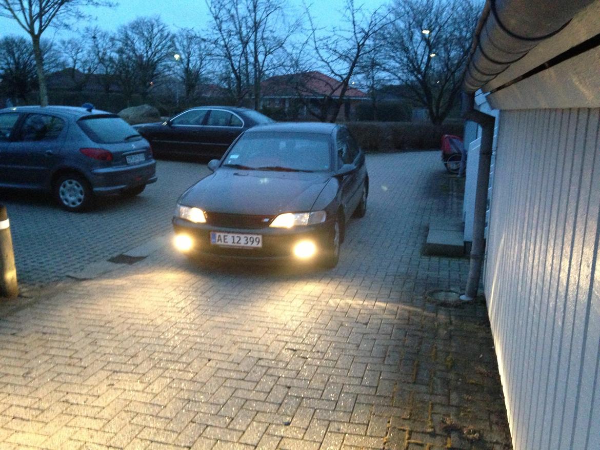 Opel Vectra B *Green Pearl* \\ Solgt // billede 3