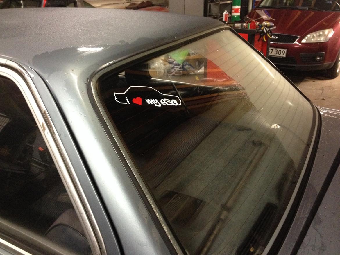 BMW E30 320i billede 12