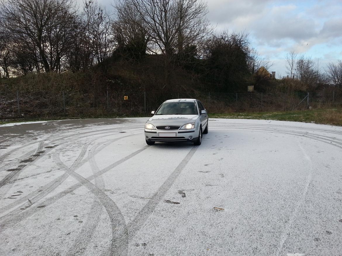 Ford Mondeo Solgt billede 8