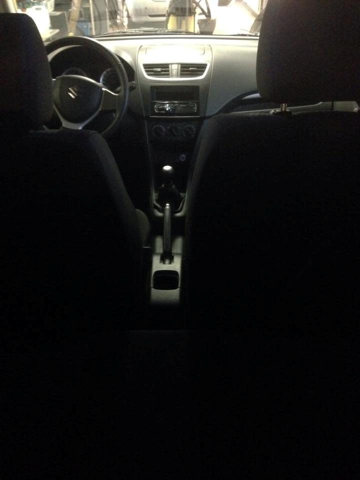 Suzuki swift solgt billede 9