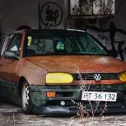 VW Golf 3 rotten
