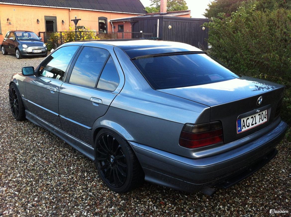 BMW 320i  billede 1