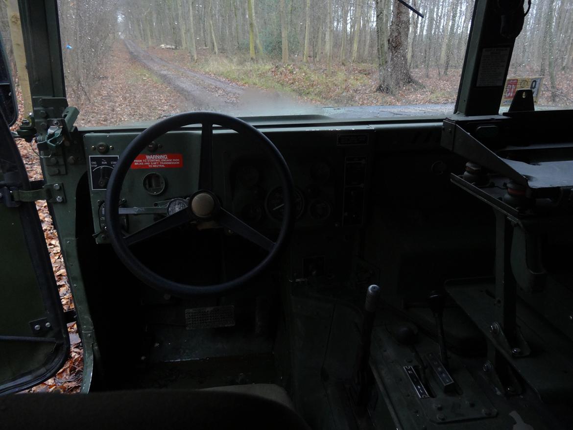 Amerikaner HMMWV - Pilot sædet - masser af luksus med fartpilot, comfort blink, W8 lys, lædersæder med varme... eller?! billede 14