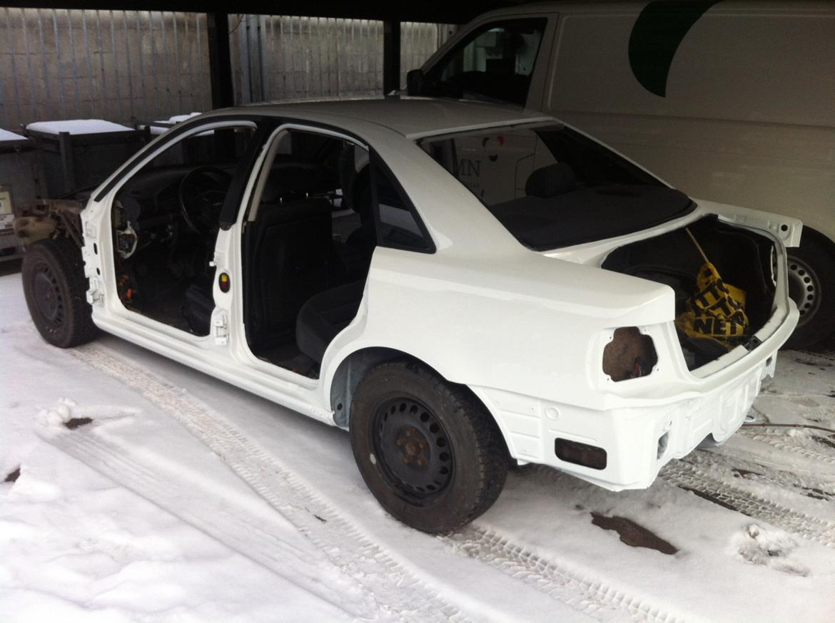 Audi a4 - så kom den ud nye s5 hvid farve nice malet af porche nv malerer billede 8