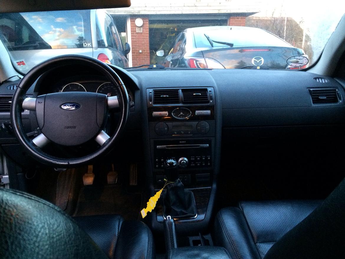 Ford Mondeo: SOLGT billede 5