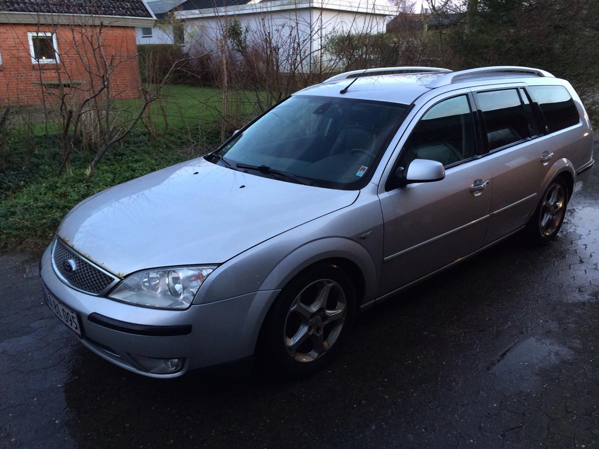 Ford Mondeo: SOLGT billede 6