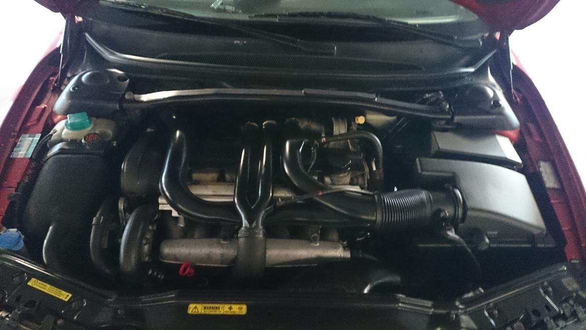 Volvo S80 T6 - En 2,8 bi-turbo motor med 272hk går nu sundt nok ;-) billede 18