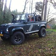 Land Rover Defender 90
