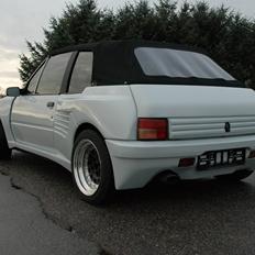Peugeot 205 CTI ITS "Dimma Breitbau"