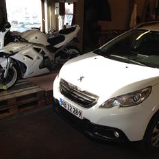 Peugeot 2008 Crossover SOLGT