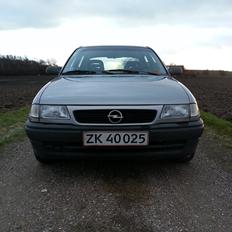 Opel Astra f 1.6i Club