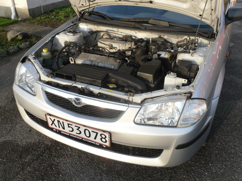 Mazda 323F LX Mk IX billede 16