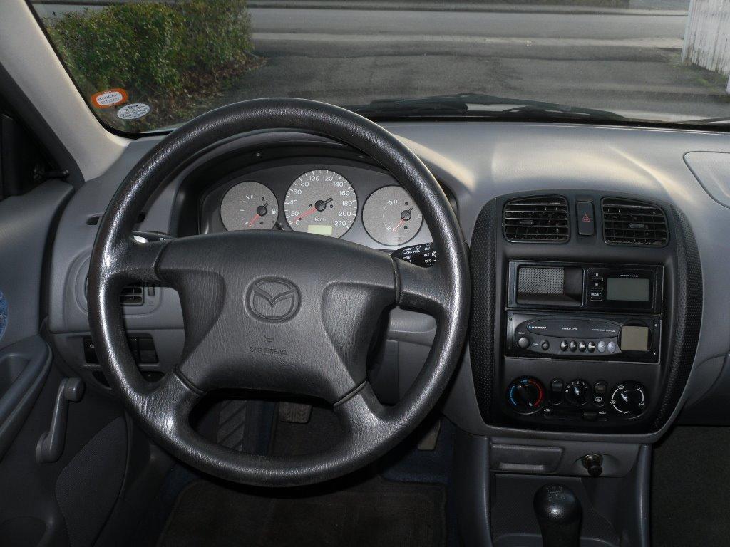 Mazda 323F LX Mk IX billede 11