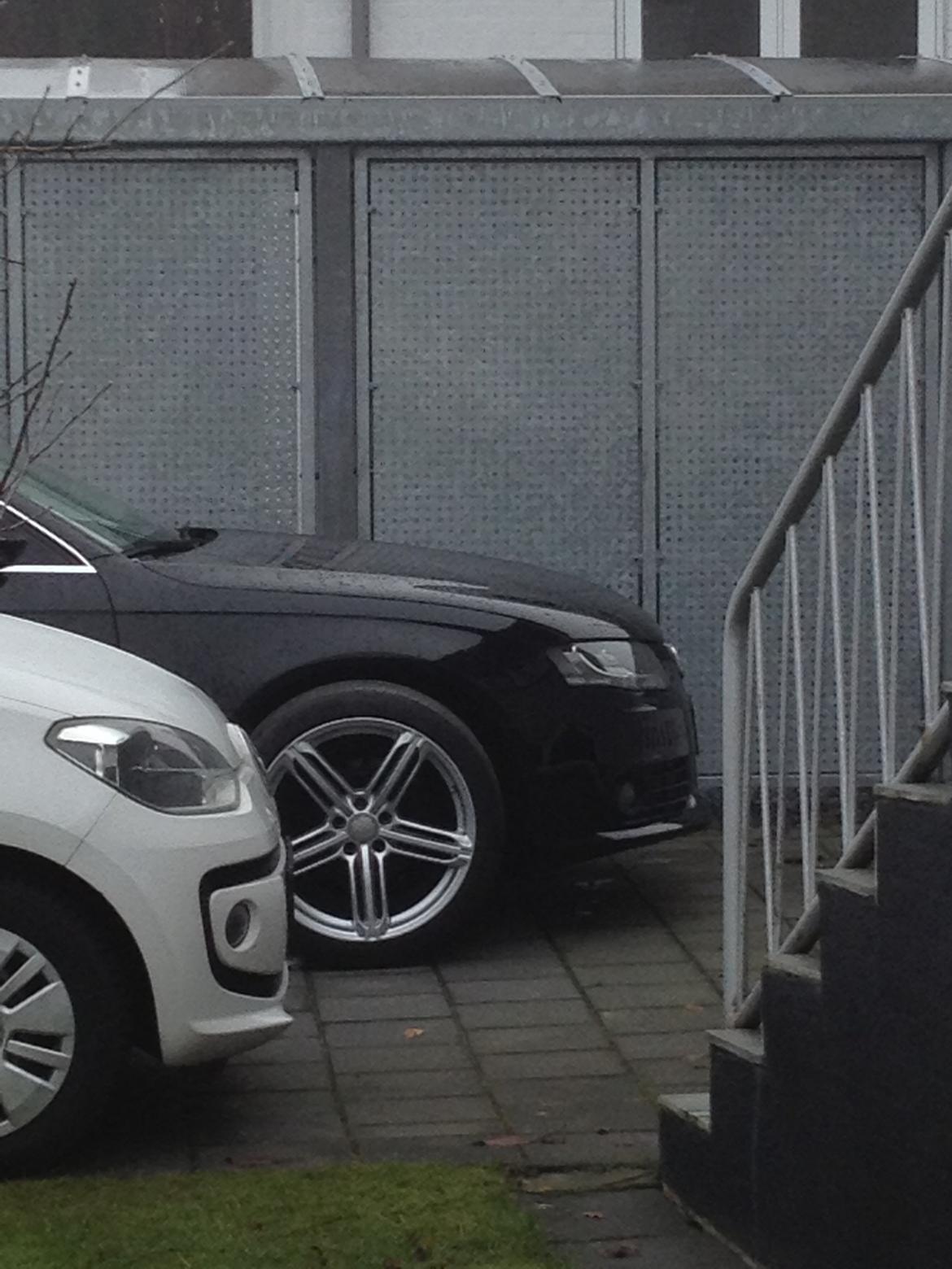 Audi A4 Avant 2.0 TDI "SOLGT" billede 5