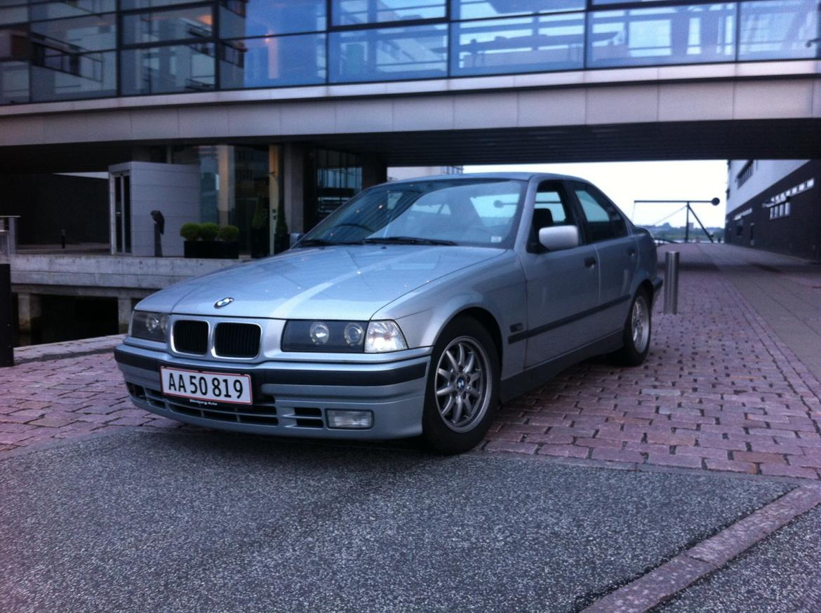 BMW 325i e36 billede 10