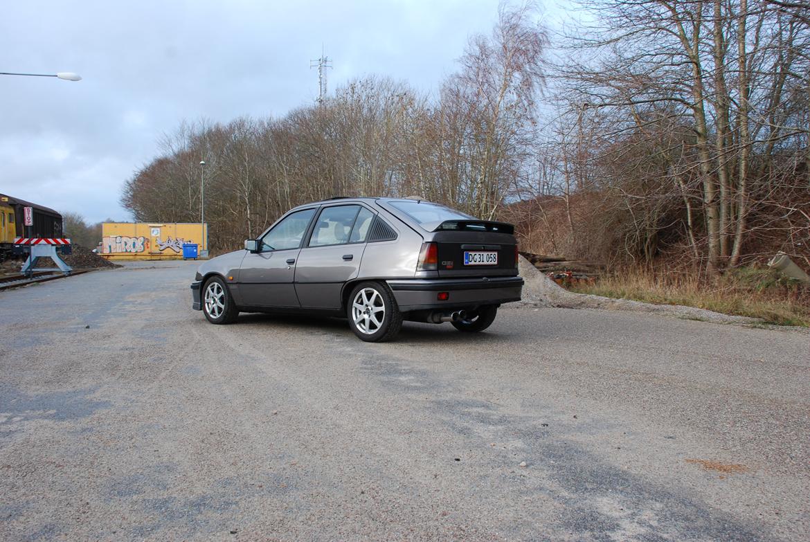 Opel Kadett GSI 2.0 16v billede 5