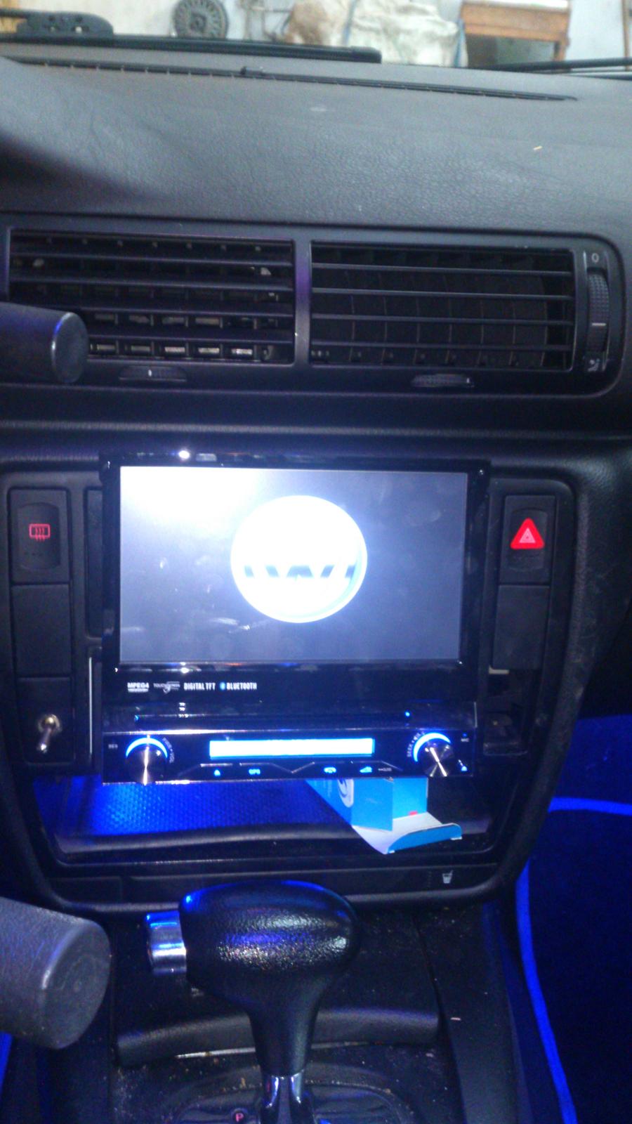 VW Passat (Totalskadet) billede 14