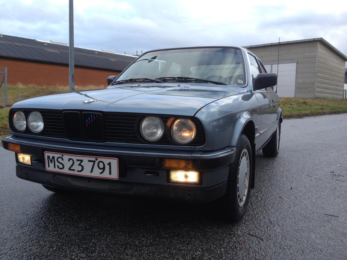 BMW E30 320i billede 18