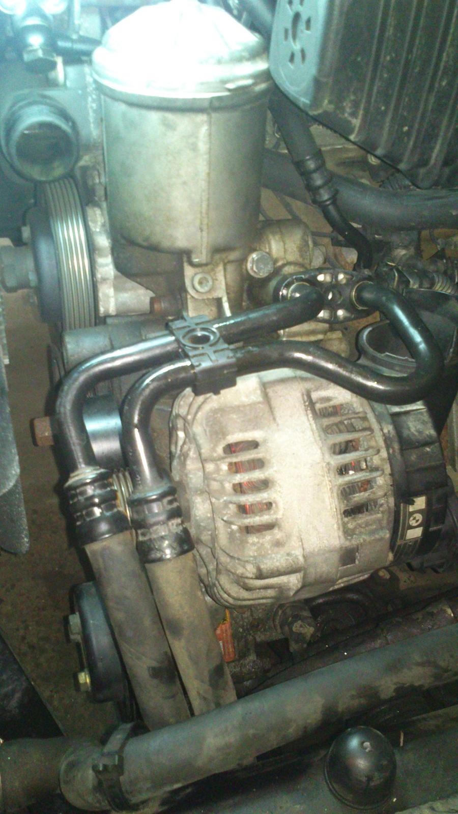 BMW E 36 325 Coupé "banebil" - Montering af org m3 oliekøler billede 32