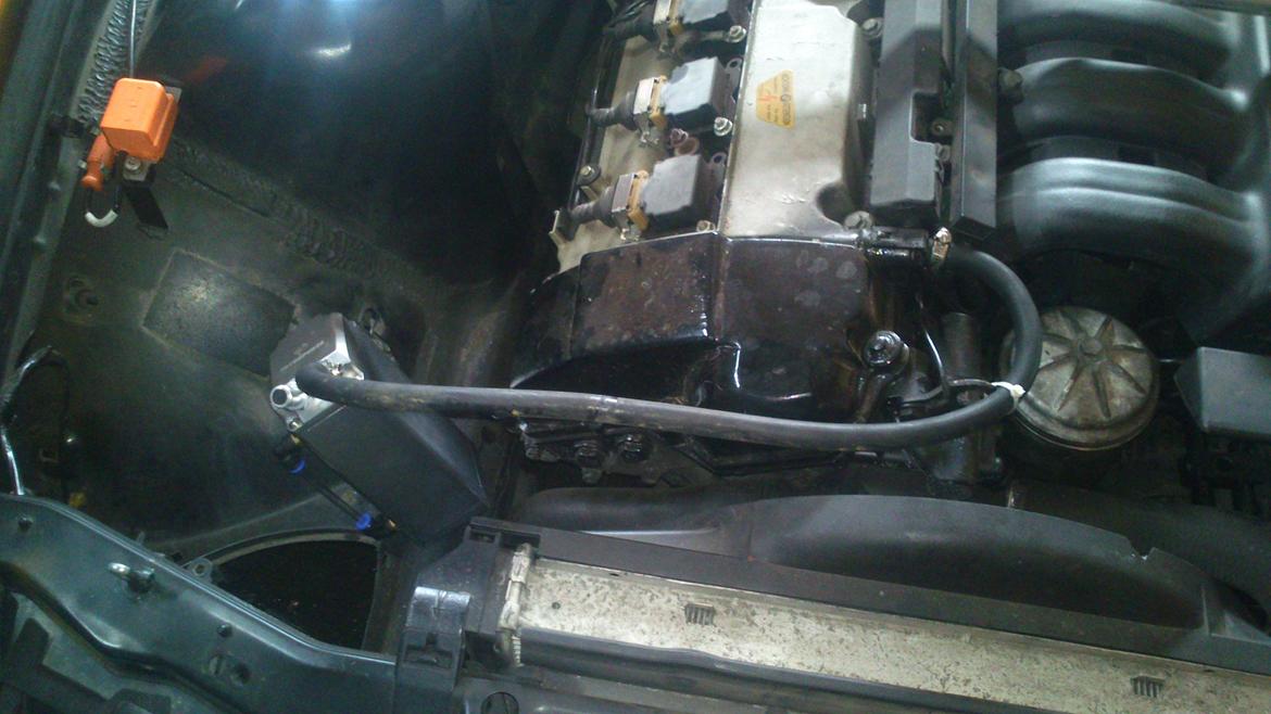 BMW E 36 325 Coupé "banebil" - Oil catch tank billede 34