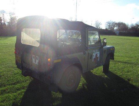 Land Rover 88 Serie 3 - Militær billede 2