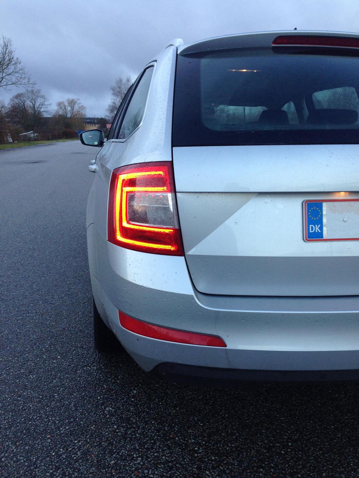 Skoda Octavia combi Elegance 2.0 TDI DSG *SOLGT* billede 7