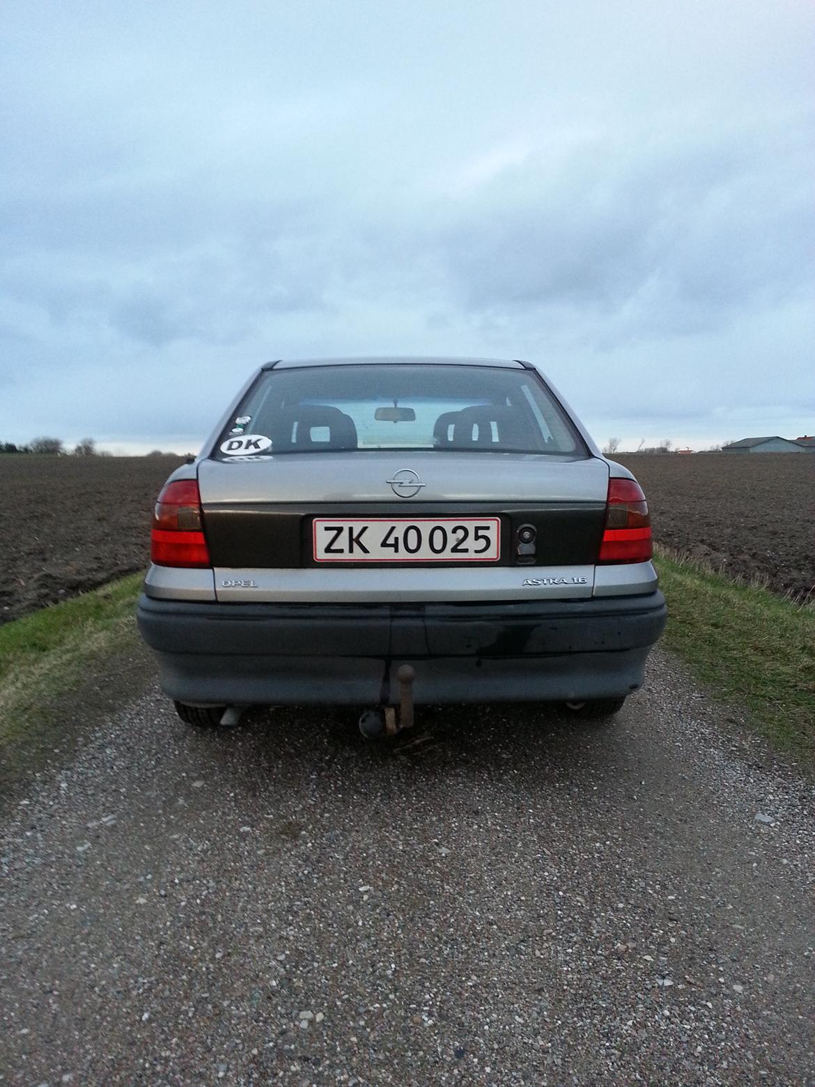 Opel Astra f 1.6i Club billede 4