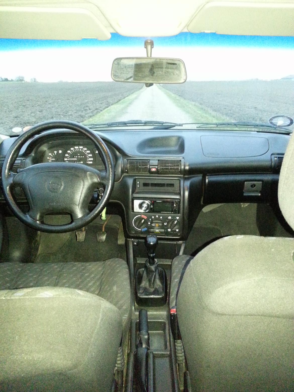 Opel Astra f 1.6i Club billede 8