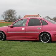Opel " PINK PRECIOUS " Vectra