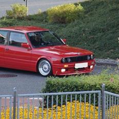 BMW E30 325 M-tech 2