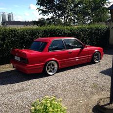 BMW E30 325 M-tech 2