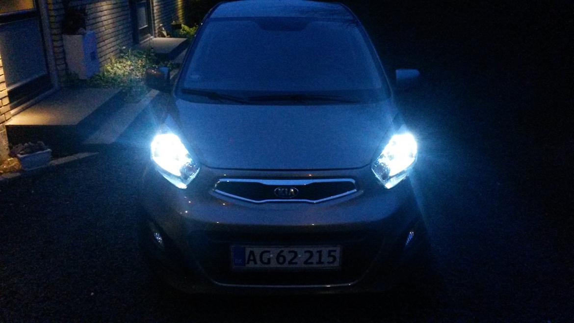 Kia Picanto - Led positionslys. De lyser ikke så meget som det ser ud til. billede 10