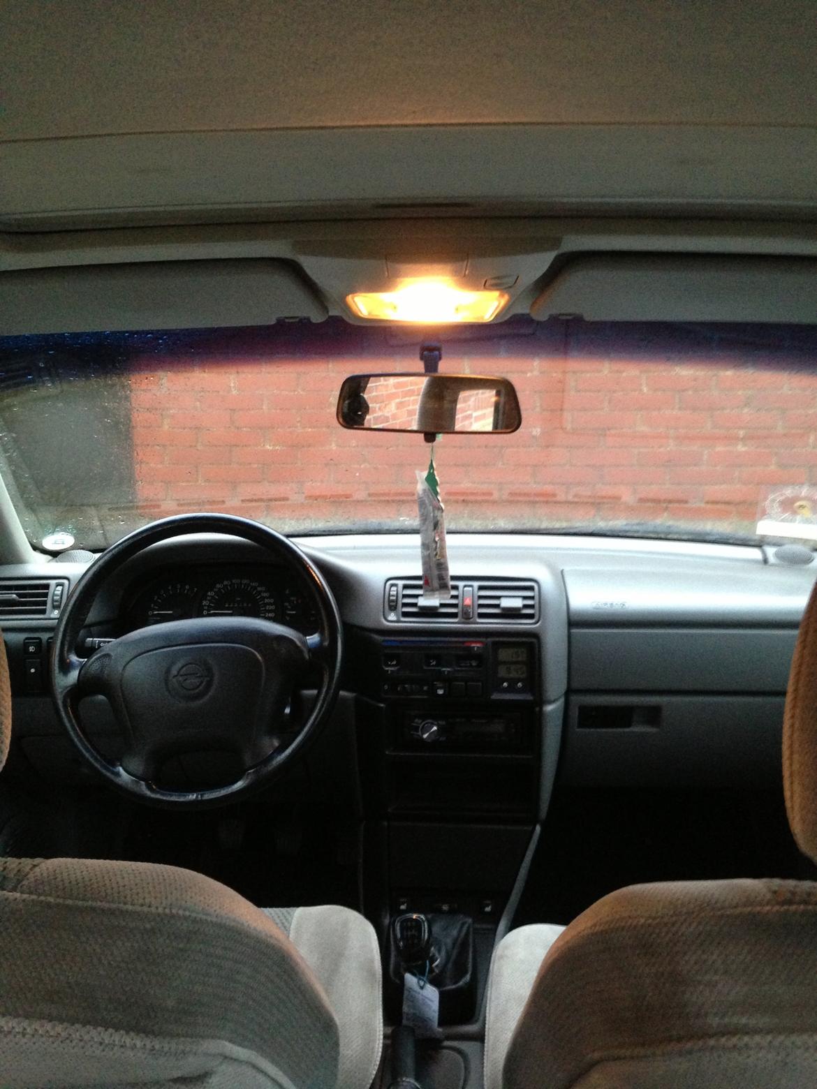 Opel Vectra A 2,5 V6  billede 8