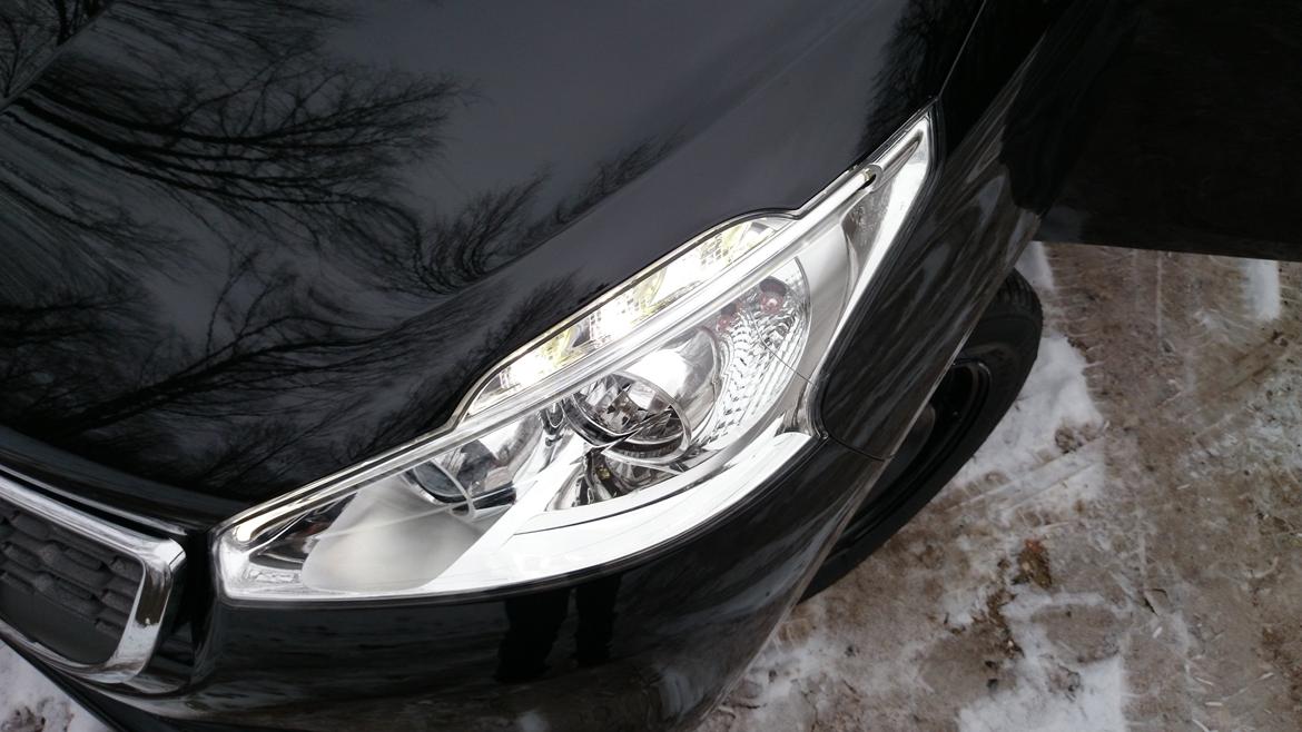 Peugeot 208 Allure billede 18