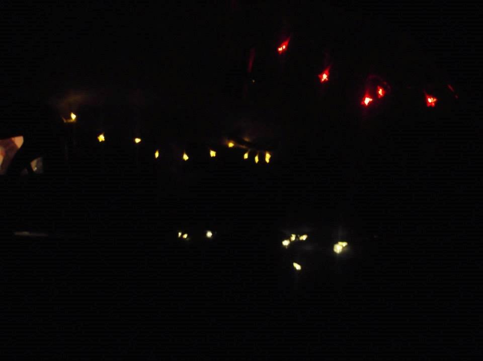 Nissan Almera 1,4 S Solgt :'( <3  - Et lidt mørkt billede af mine lyskæder :P  billede 22