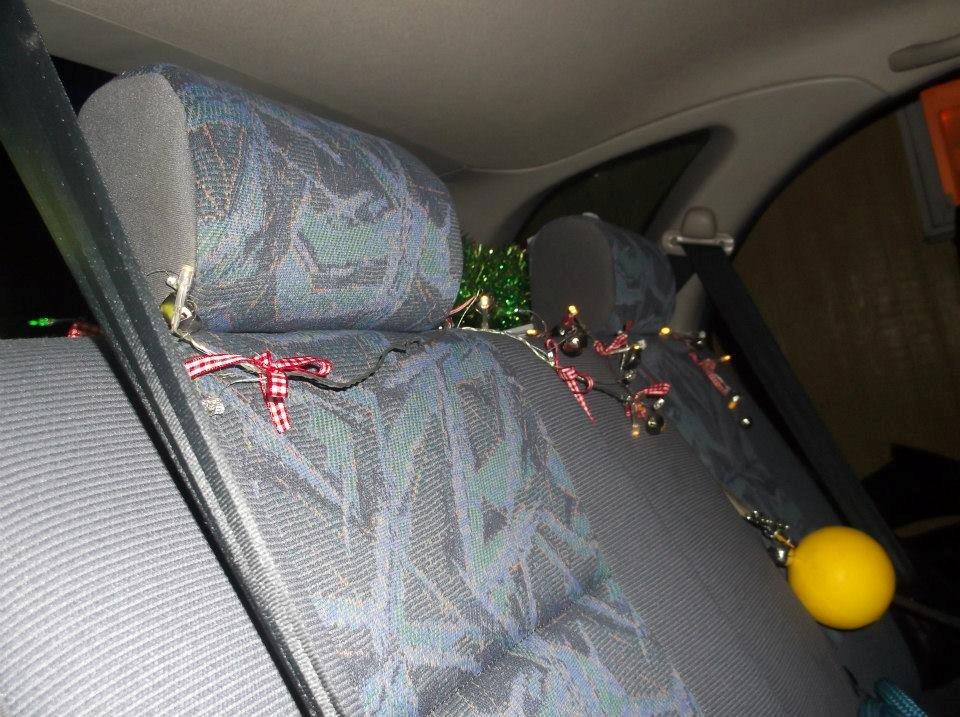 Nissan Almera 1,4 S Solgt :'( <3  - Lyskæde med bjælder :P  billede 23