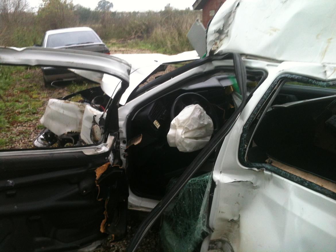 VW Golf 3 Totalskadet billede 3