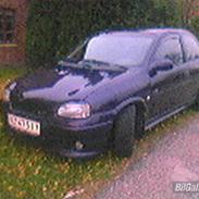 Opel corsa B 1,4i sport