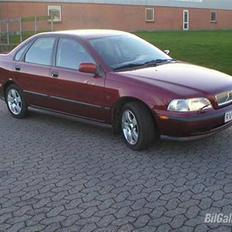 Volvo S40