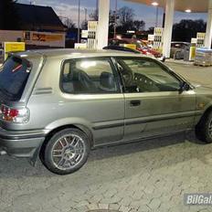 Toyota Corolla XLi - xxSOLGTxx 