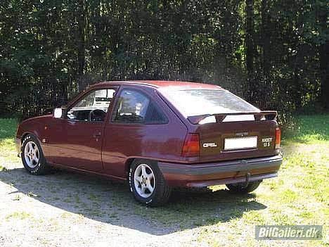 Opel Kadett E * DØD* - Så langt skal hun ned. Lidt photoshop af jonas P tak for hjælpen billede 15