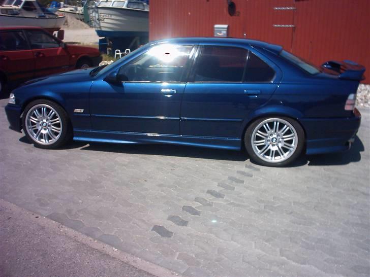 BMW 318i 1,8 billede 5